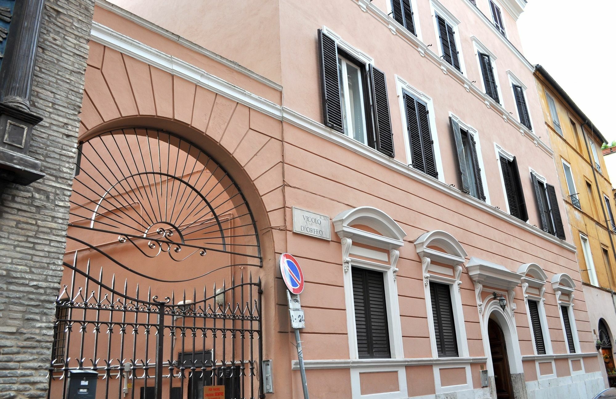 Vatican Maison De Charme Rome Bagian luar foto
